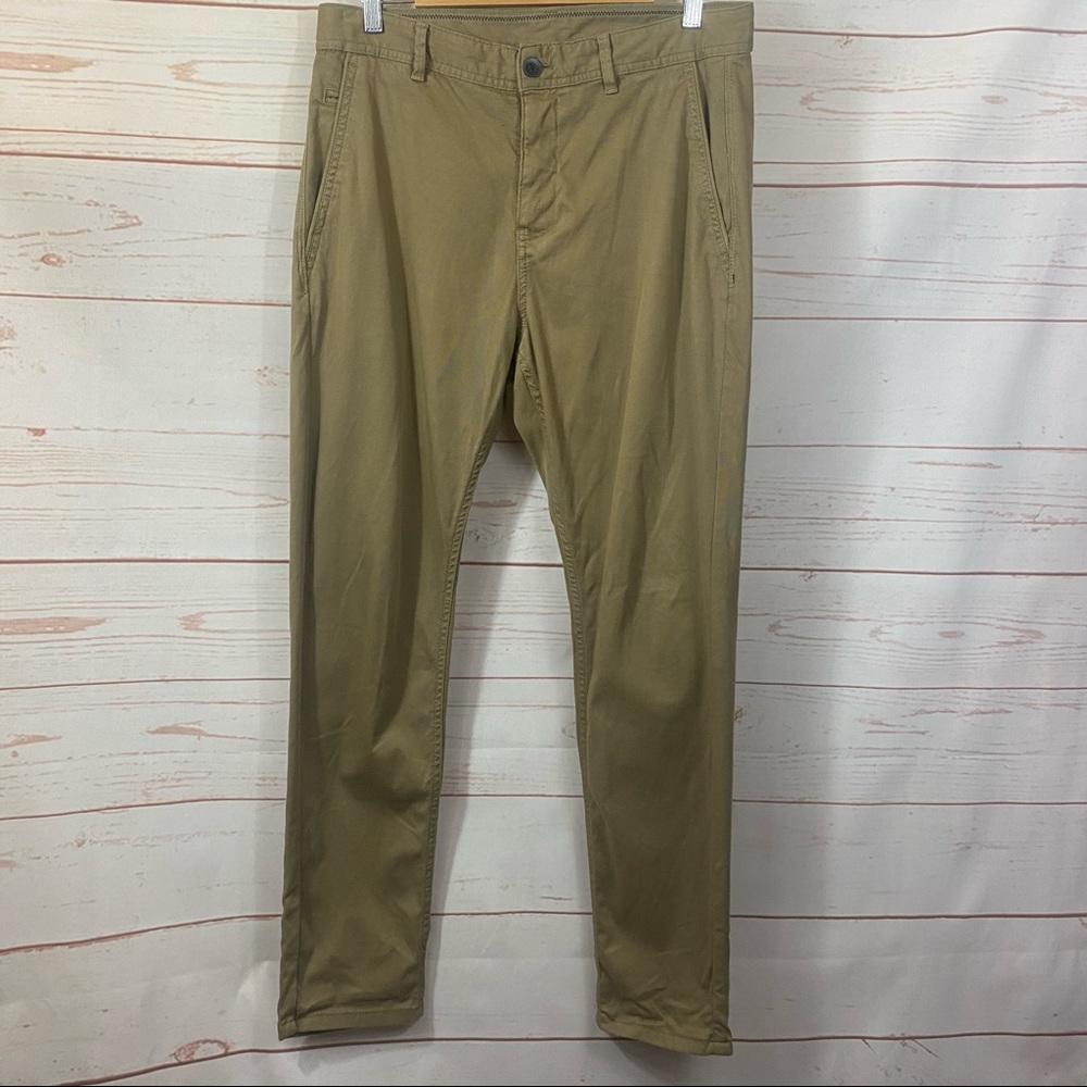 Zara Straight Leg Men’s Khaki Style Pant